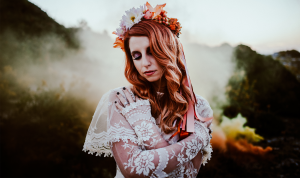Hello Miss Lovely Photography|bridal portrait smoke bombs