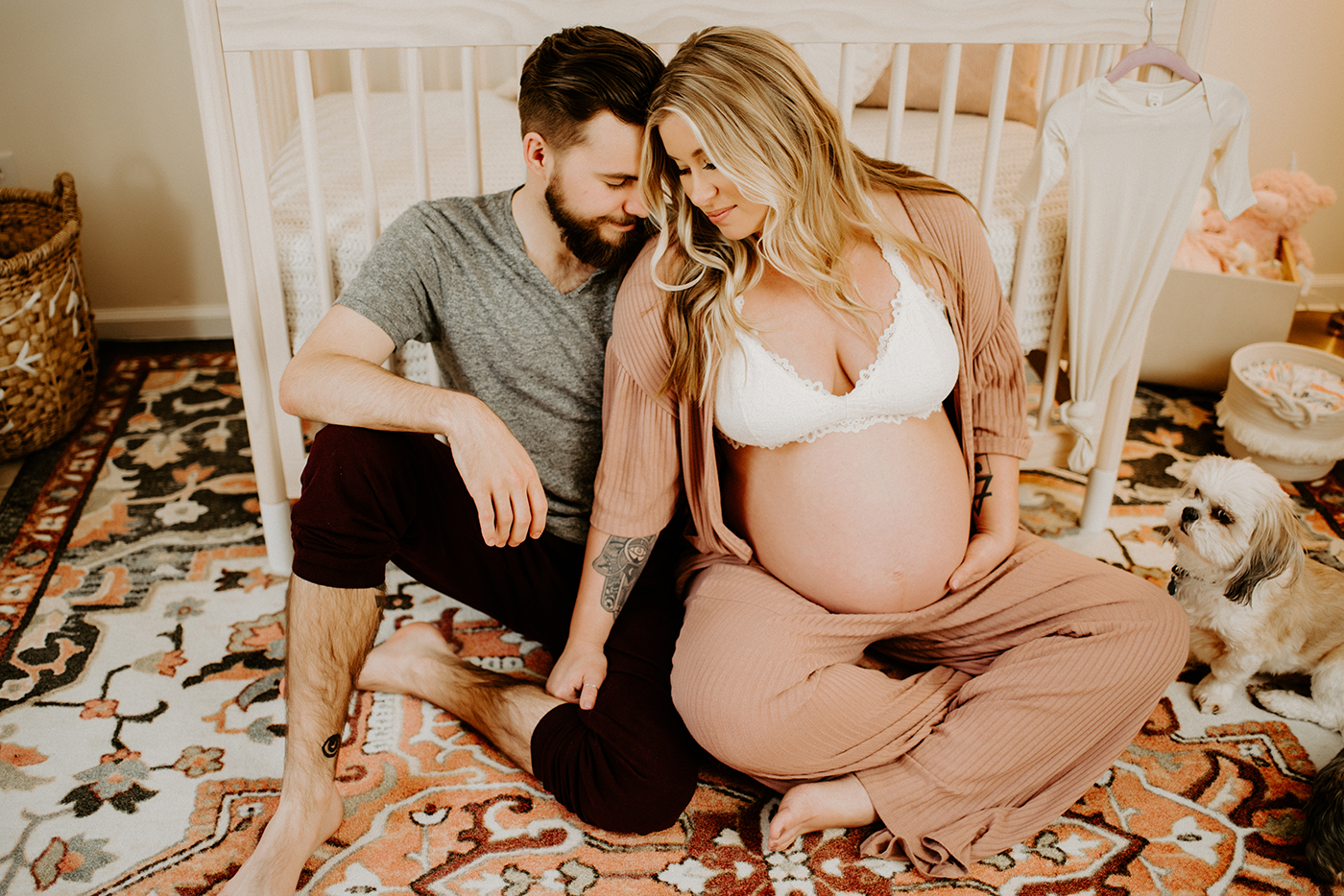 Hello Miss Lovely Photography | In Home Maternity Portraits
